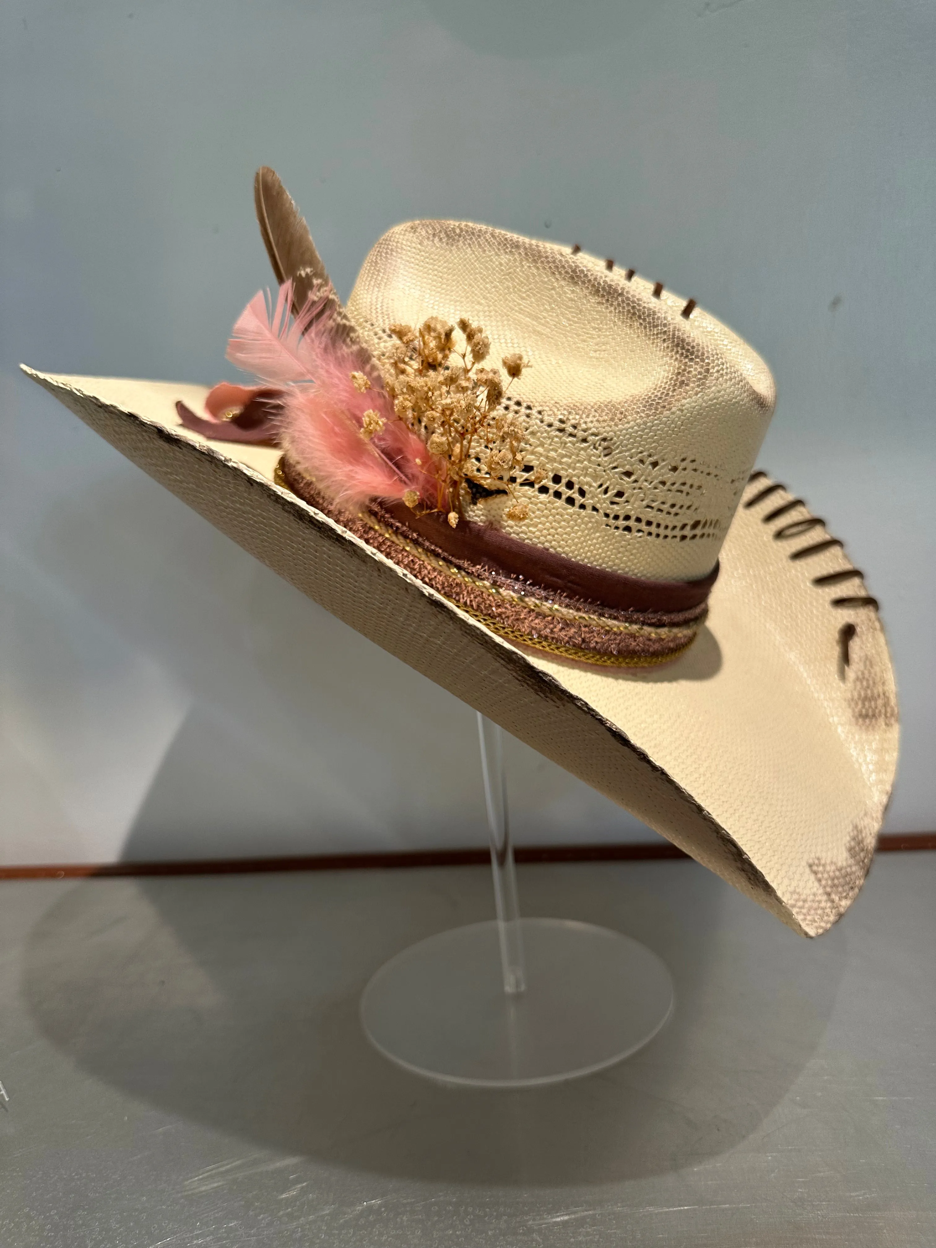 Custom Western Cowboy Cattleman Hat  Straw  Small (6 3/4 - 6 7/8)  Sweetheart of the Rodeo | The Branded W & Co.
