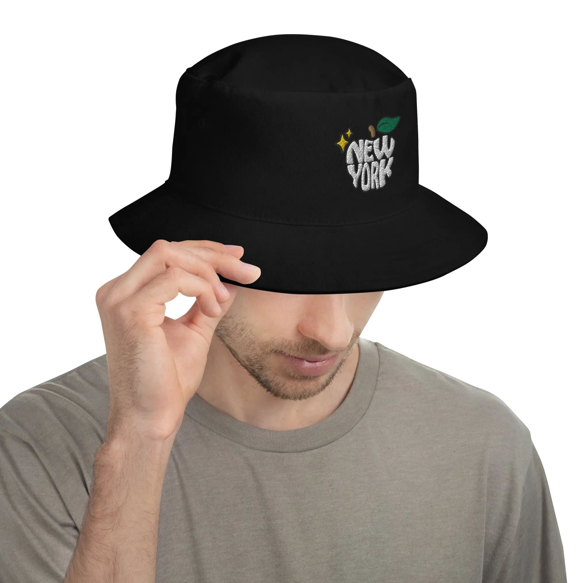 New York Apple Logo Embroidered Bucket Hat