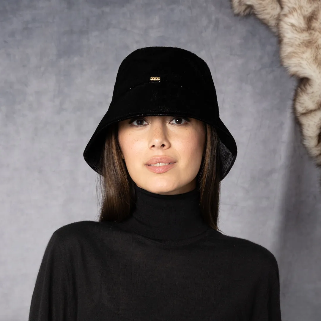 Yuki Velvet Packable Bucket Hat